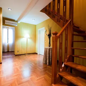 فندق Trevi 41