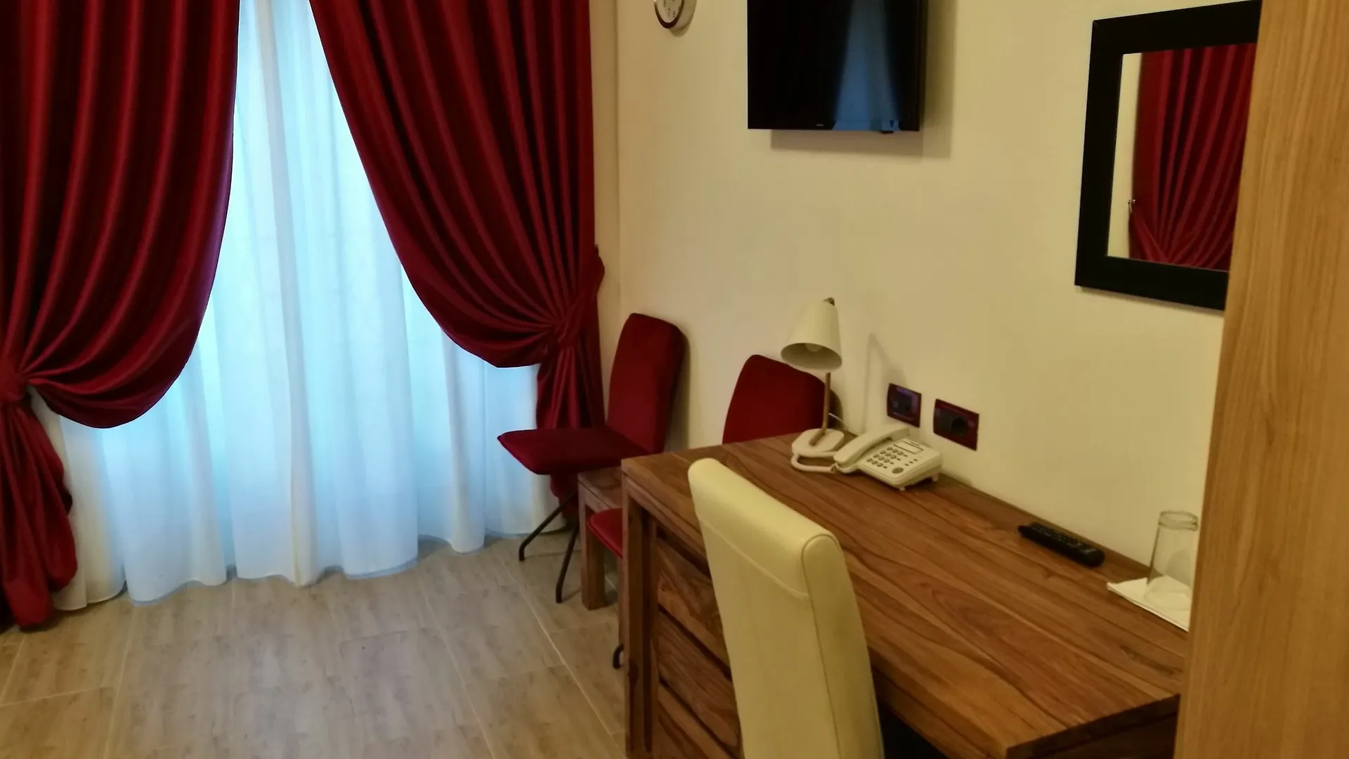 Hotel Al Trenino Accomodation Roma